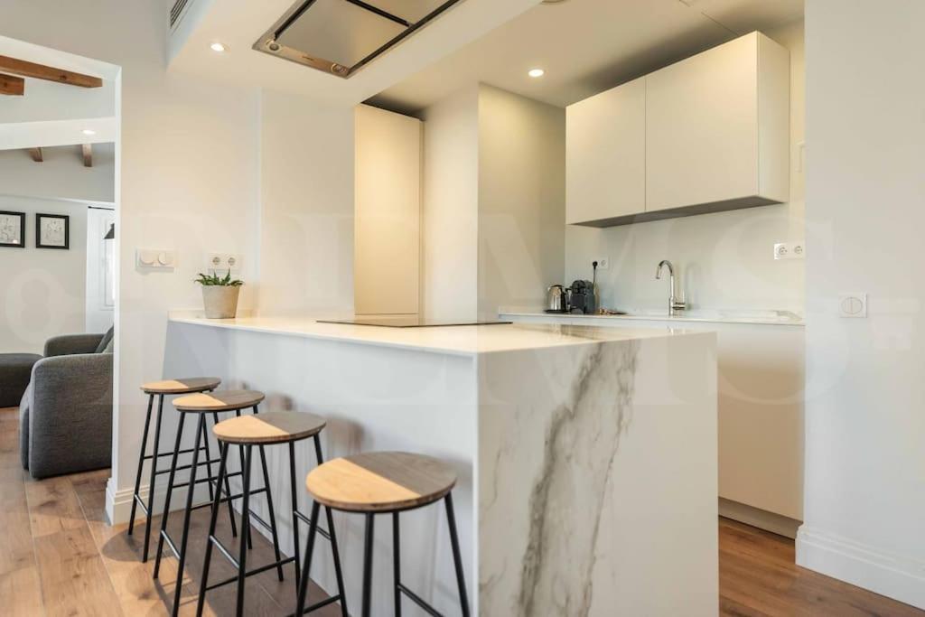Modern Apartment Next To The Cervantes Theatre By Rems Málaga Exterior foto